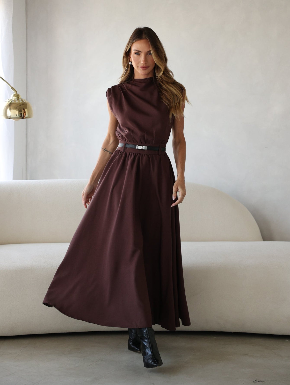 Vestido Midi Acinturado com Bolso e Ombro Drapeado Hazel