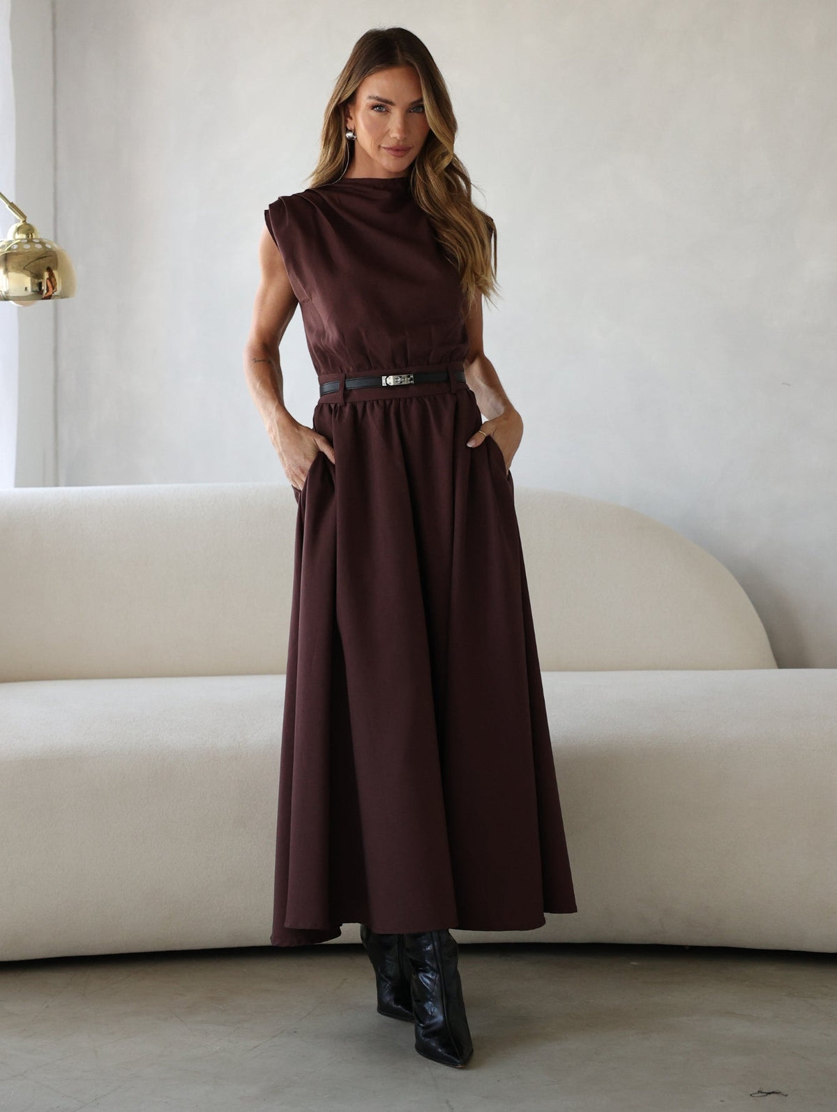 Vestido Midi Acinturado com Bolso e Ombro Drapeado Hazel